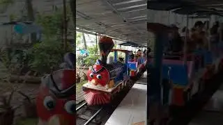 Kereta api listrik mini