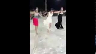 Bayanlardan hızlı kasap havası - halay