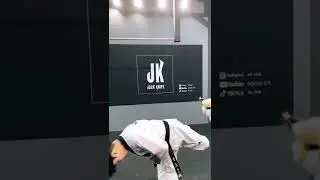 Kicking version of sprints 🥵#martialarts #taekwondo #tkd #mma #martialarts