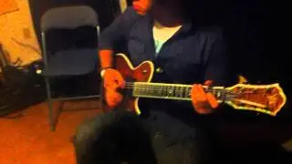 working on a new song GROOOOVYYYY