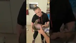 Ники не хочет чтоб мы уезжали из дома, очень расстроилась 😕