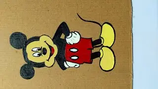 Mickey mouse painting in cardboard|| #mickeymouse #diycraft #walldecor #acrylicpainting