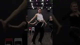Давайте знакомиться! Я родом из Беларуси, Гомель, Демьян 29 лет. Теперь вы👇🏻