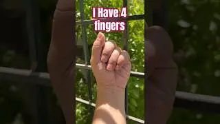 I have 4 fingers 😜