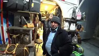 Ukraynalı turisti teselli eden dayı