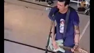 blink-182 playing Carousel (Live Big Day Out Sydney, 2000)