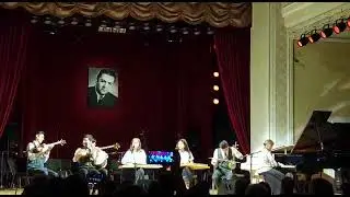 Azərbaycan xalq mövzuları əsasında Popurri.  Попурри на Азербайджанские народные мелодии.