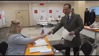 @Russia1990s @simple_putin @videogolos