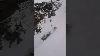 Фрирайд на Чегете. Кулуар Погремушка на узких могульных лыжах