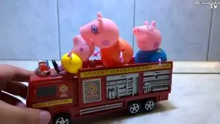 Свинка Пеппа и её семья на пожарной машине