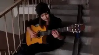 Испанская Песня под гитару Играет девушка