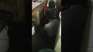 KETAHUAN SEORANG BAKUL AYAM LAGI ENAK ENAK