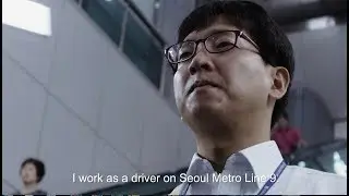 Seoul Line 9 - workers campaigning for 