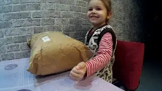 Подарок от Kinder | Open package Kinder