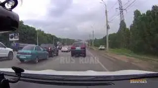 Обочечник сам себя наказал, улетел в кювет...
