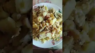 жареная картошка с яйцами