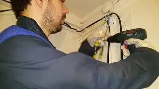 Простая и надежная приспособа для скрутки проводов. Пользуйтесь.