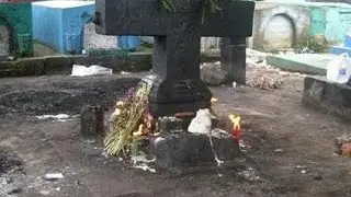 enterre una foto de el en el cementerio