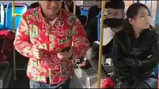 Китаец поет песню ржач нереальный