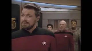 riker está diciendo shut up to picard