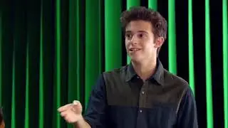 Маттео поет  песню свою любимую