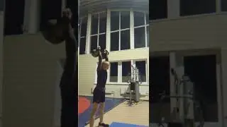 Гиривой спорт. После армии вспоминаем технику толчка и рывка гири 16 кг.