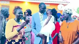 Nyaluak Thui singing at Matur Akech’s compound
