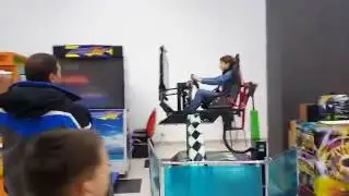 Увлекательный аттракцион в Happy Moll
