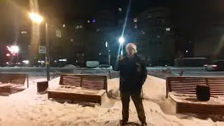 А девчонка-то проказница