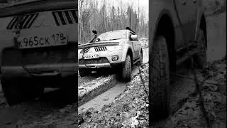 Паджеро спорт VS Паджеро 4...
