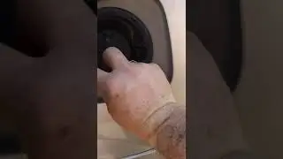 Замена горловины топливного бака на Тойота Опа.