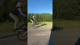 Раздал на заднем без дублера на ПИТЕ #эндуро #wheelie #bikelife #регулмото #kayo