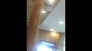Интересная женщина в Макдональдсе