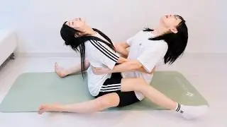 (SUB) 커플 요가..? 11가지 자세를 해보았어요 | 레즈커플