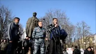 ЛУГАНСК 03 03 АНТИМАЙДАН ЖИТЕЛИ ЛУГАНСКА СОБРАЛИ 47000 ГРИВЕН НА ЛЕЧЕНИЕ БЕРКУТА