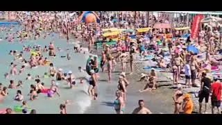 #краснодар 🏖️ Отдых на выживание: пляжи Краснодарского края «захватили» отдыхающие