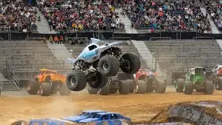 Monster Truck Jam im Frankfurter Waldstadion