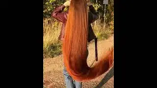 Very long hair Julia