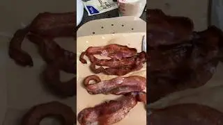 Cooking Bacon In Beautiful Airfryer By Drew Barrymore