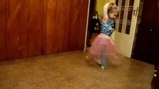 Luli bailando estrellita