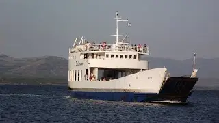 Storia e ship tour del traghetto Eolo della Delcomar