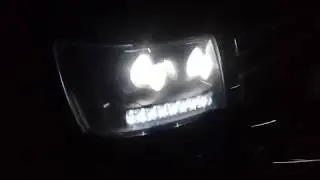 4 билинзы Hella 3R в фары Шевроле Тахо