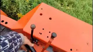 Дискування цілини трактором т25