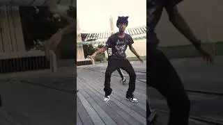 With Moves 🫰 💃🏽 