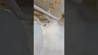 прохудилась бочка, задымил цементом весь завод. #дальнобой #цементовоз #renaultmagnum #trucking