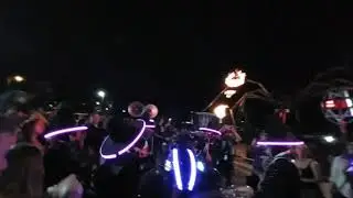 Itchy-O outside Meow Wolf in 3D