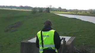Waalweetjes Pannerdenskanaal met pond, Fort Pannerden en de spliting met de Waal.MOV