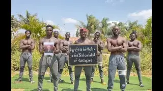 Oğlumdan unudulmaz ad günü hədiyyəsi: uzaq Afrikadan təbriklər)
