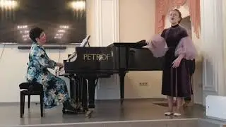 "Эдельвейс" муз. Р. Роджерса, сл. О. Хаммершейна. РНП " Травушка-муравушка" в обработке Б. Фомина.