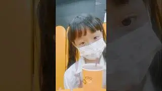 asyiknya twin bermain 